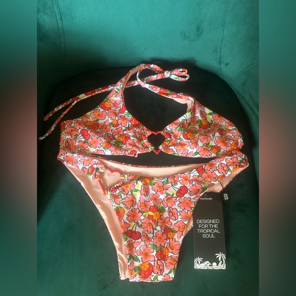 Blackbough Berry Cherry Thea Set, S top, M bottom - Picture 2 of 4